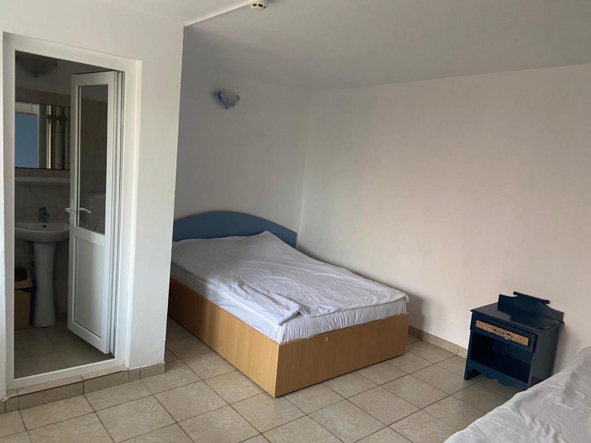 דירות קוסטינסטי Casa Poseidon מראה חיצוני תמונה